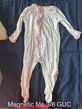 Magnetic Me Carousel ruffled footie 3/6